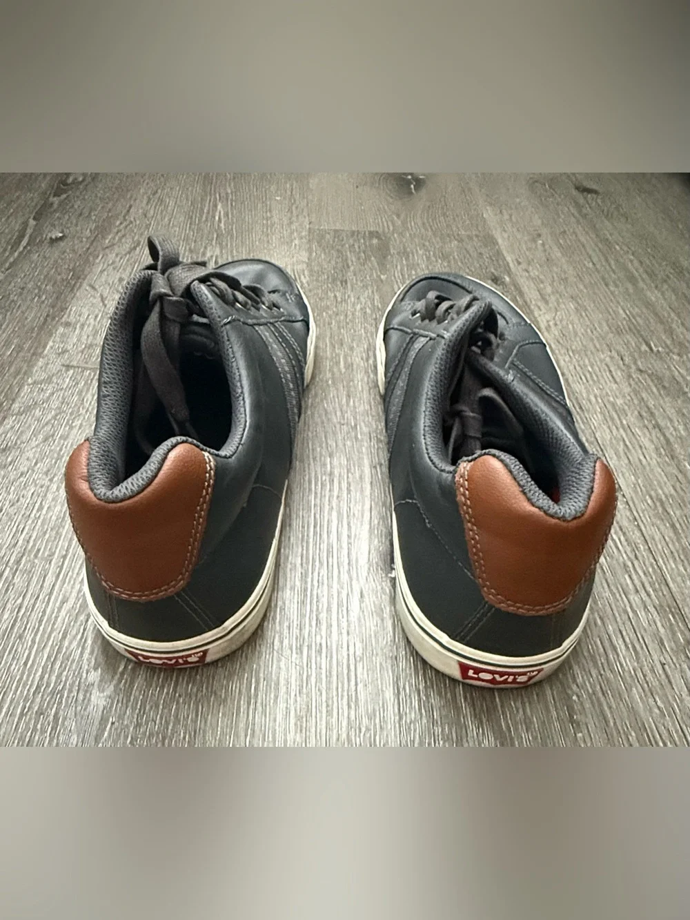 Men's Levi's Leather Low-Top Sneakers | Turner Sport Casuals